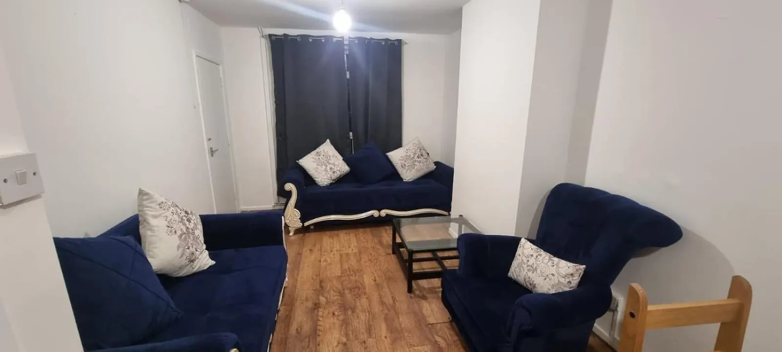 Holiday home Crystal Barking Service Accommodation