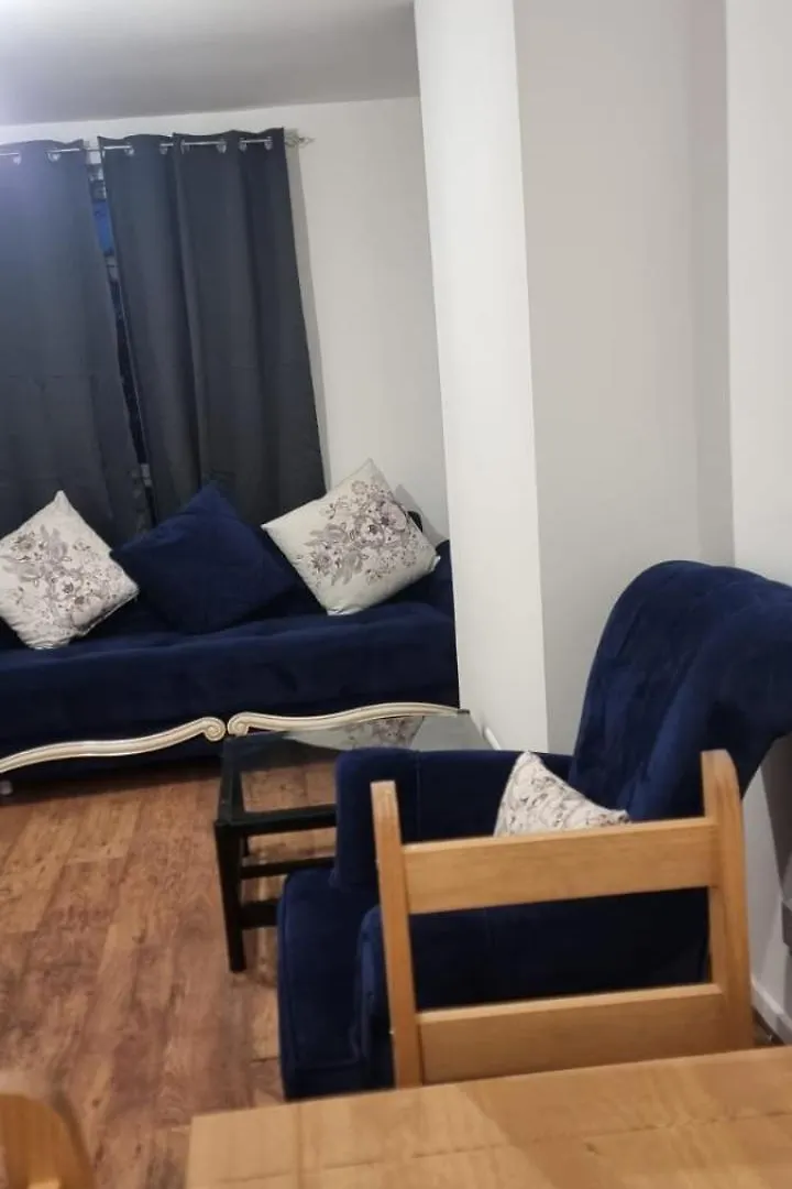 Crystal Barking Service Accommodation 0*, Barking (Greater London)